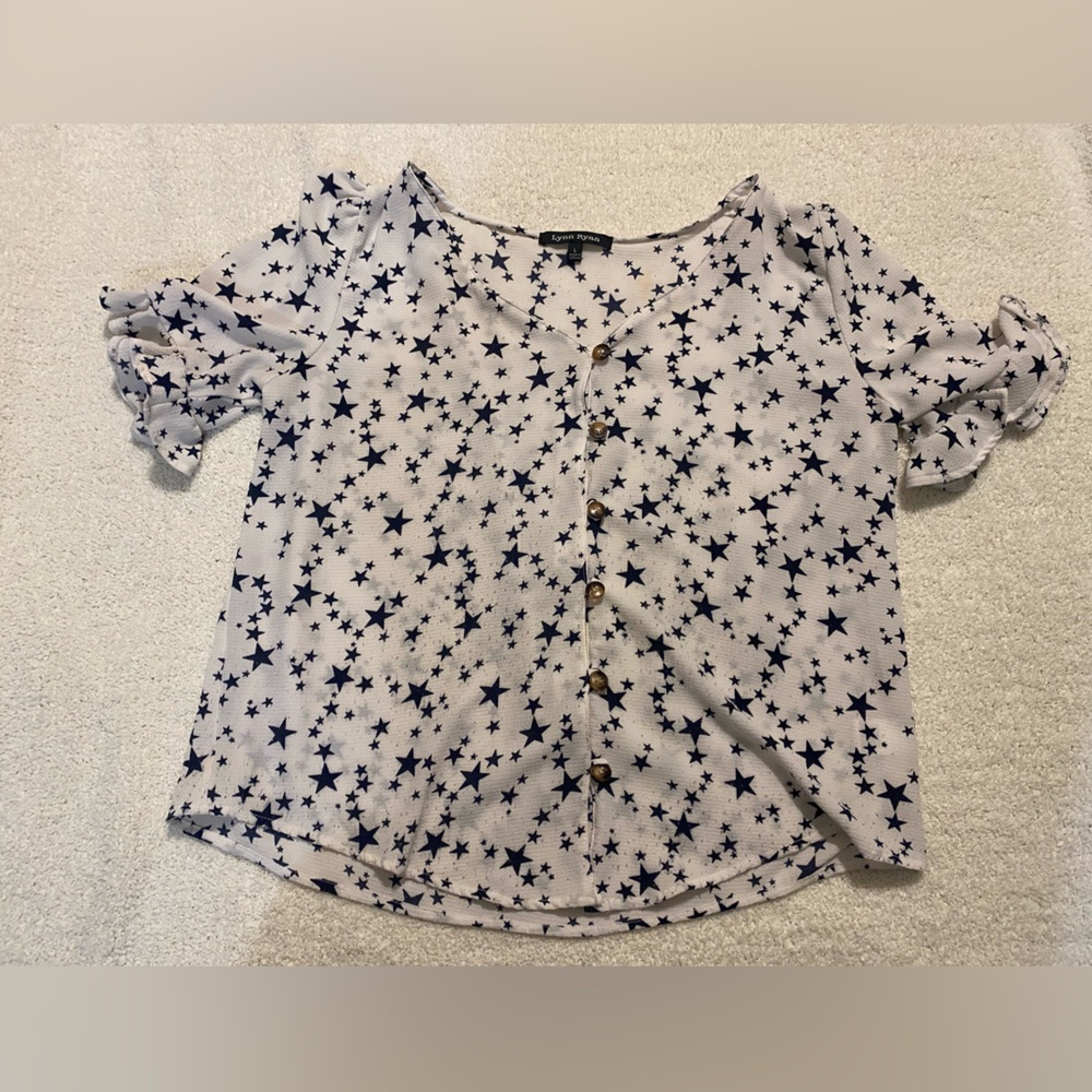 🍋10/$20 Lynn Ryan Star Print Button Front Blouse